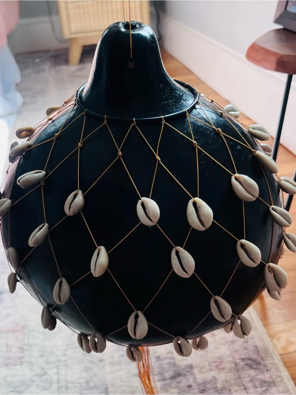 Decorative Black Shell Hanging Pendant